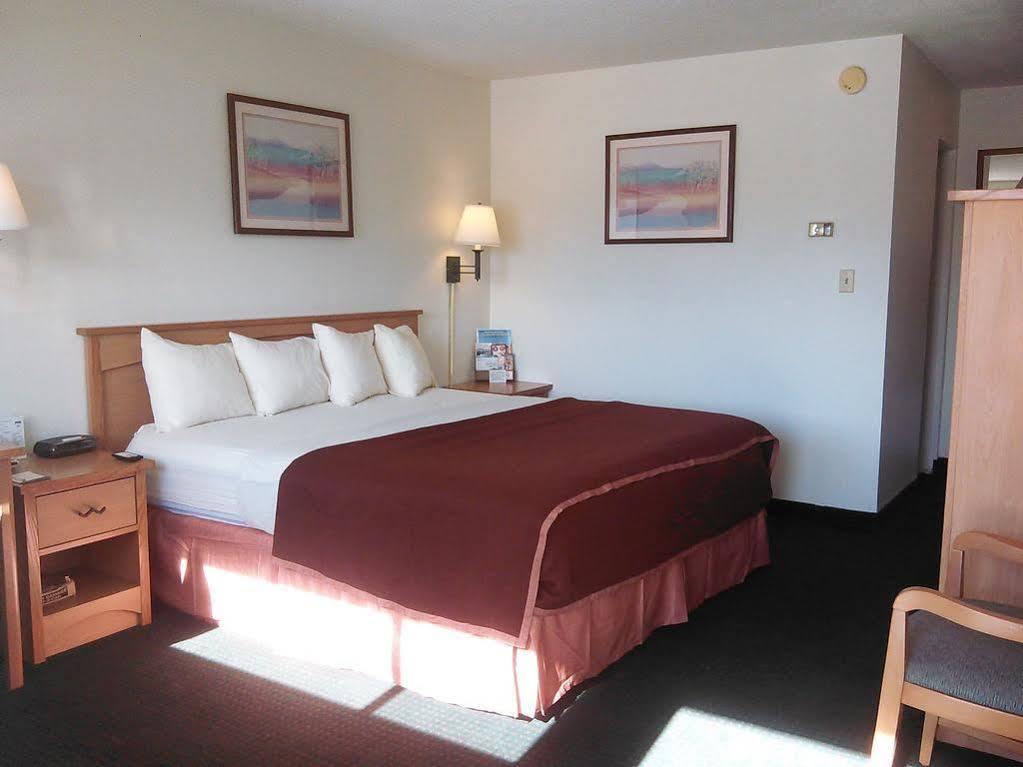 Howard Johnson By Wyndham Colorado Springs Exterior foto