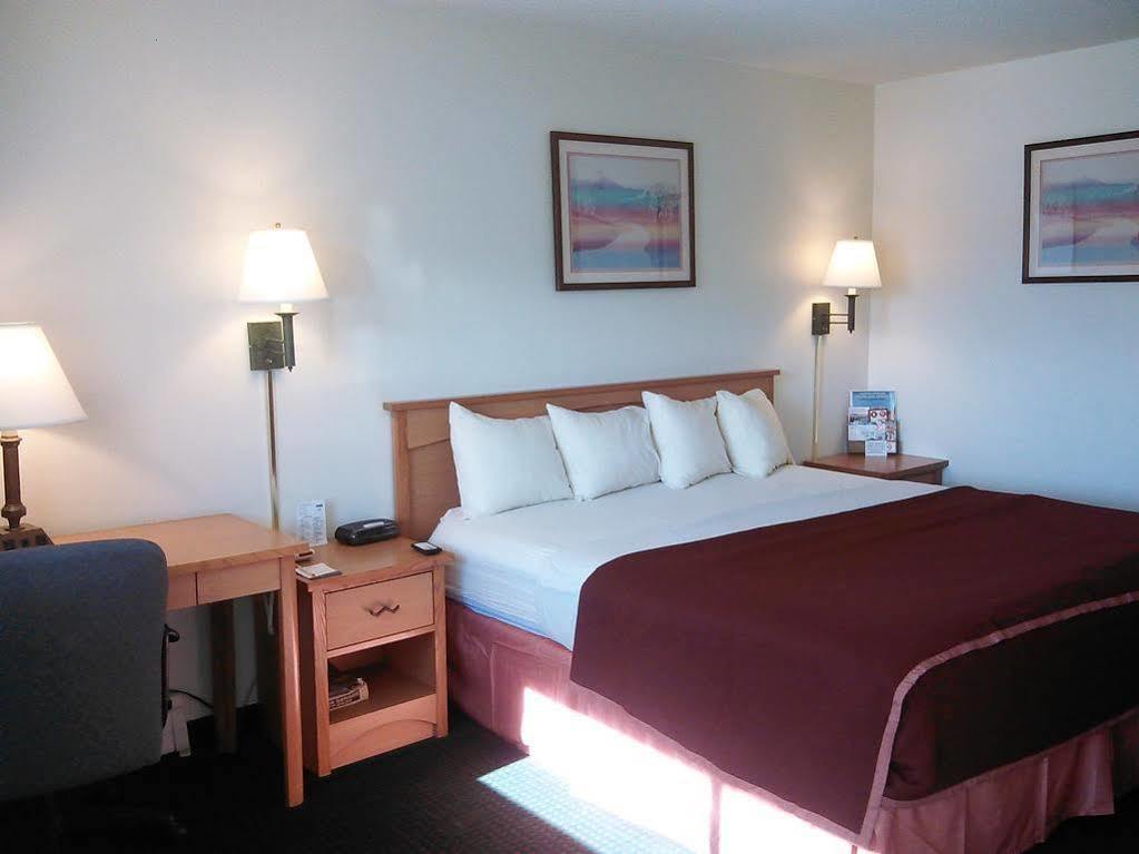 Howard Johnson By Wyndham Colorado Springs Exterior foto
